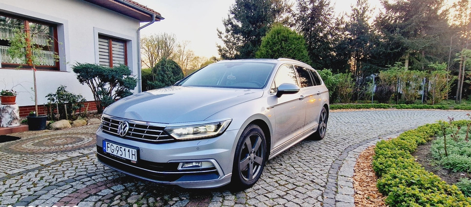 Volkswagen Passat cena 98000 przebieg: 186000, rok produkcji 2018 z Tychy małe 67